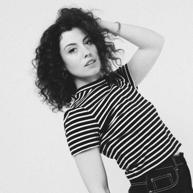 Sara Diamond photo 23