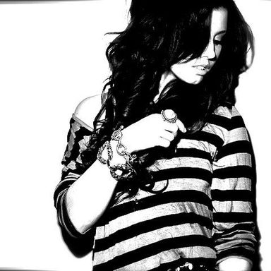 Sara Diamond photo 53
