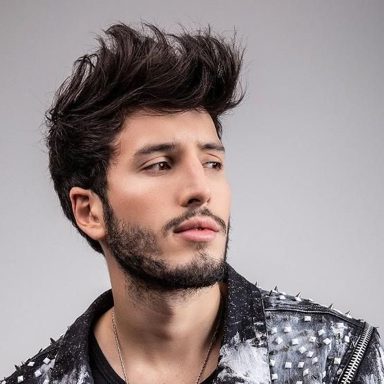 Sebastián Yatra photo 10