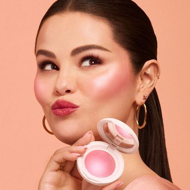 Selena Gomez photo 36