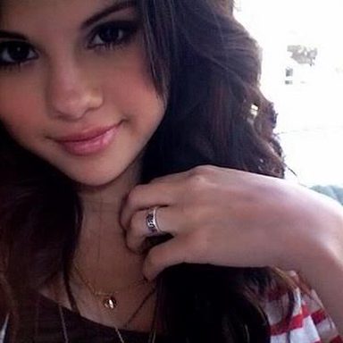 Selena Gomez photo 530