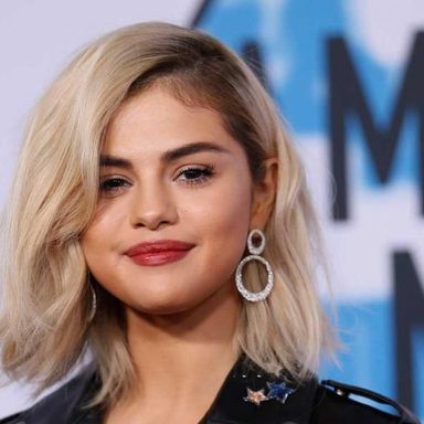 Selena Gomez photo 433