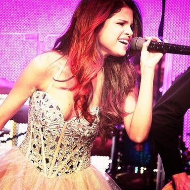 Selena Gomez photo 496