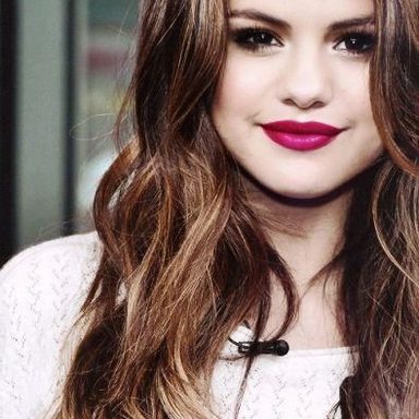 Selena Gomez photo 324