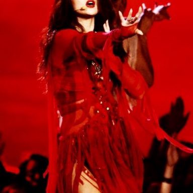 Selena Gomez photo 503