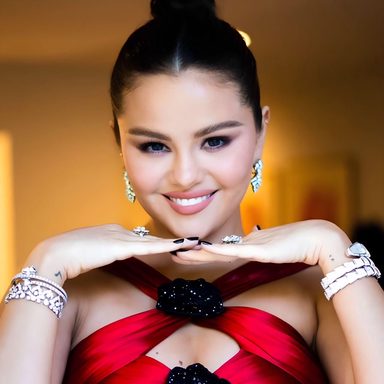 Selena Gomez photo 106