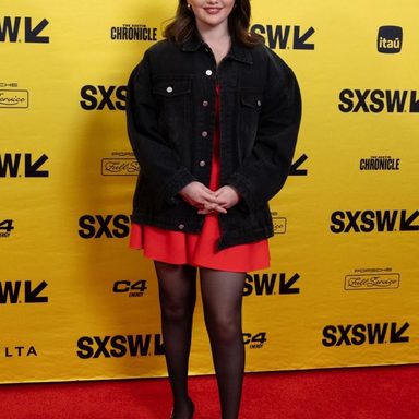 Selena Gomez photo 43