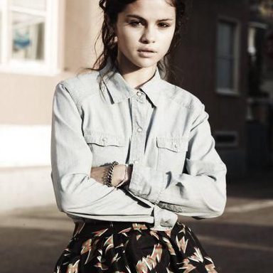 Selena Gomez photo 394