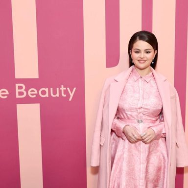 Selena Gomez photo 28