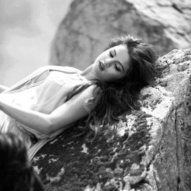 Selena Gomez photo 311