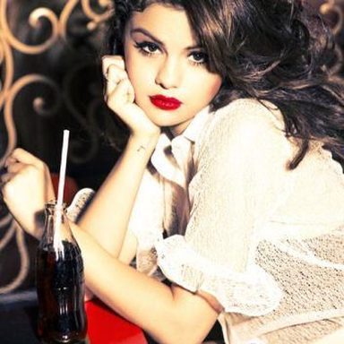 Selena Gomez photo 283