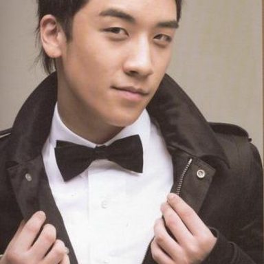 SeungRi photo 21