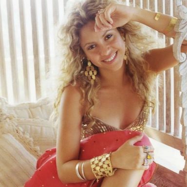 Shakira photo 48