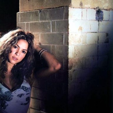 Shakira photo 115