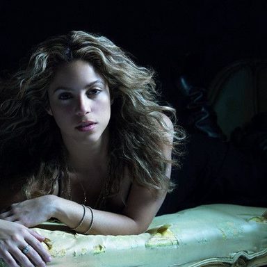 Shakira photo 127