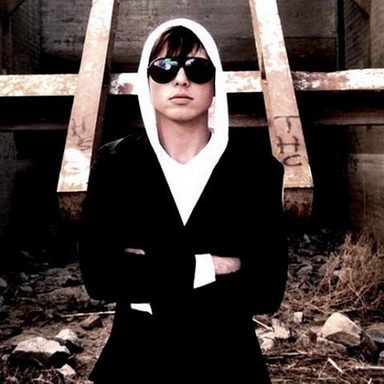 Simon Curtis photo 29