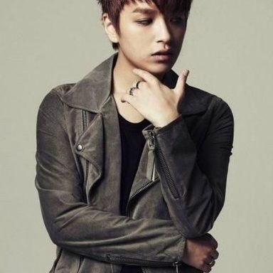 Simon Dominic photo 13