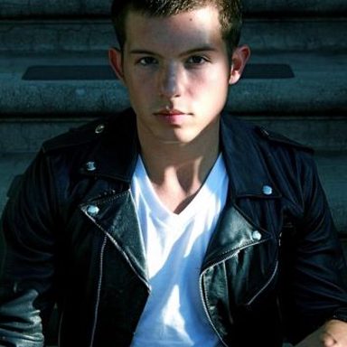 Simon Curtis photo 24