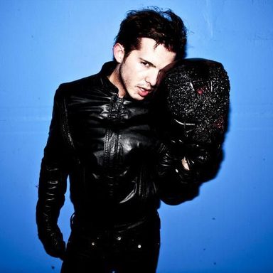 Simon Curtis