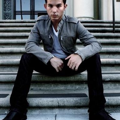 Simon Curtis photo 26