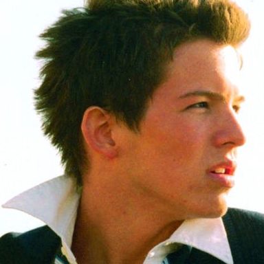 Simon Curtis photo 41