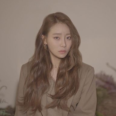 Sin Ye Young photo 17