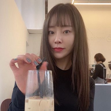 Sin Ye Young photo 9