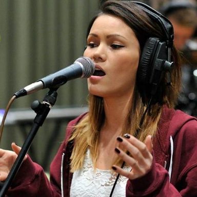 Sinead Harnett