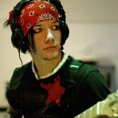 Sixx AM