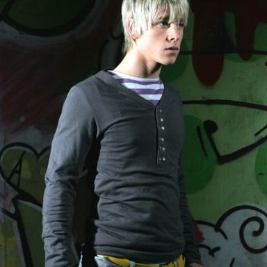 Skins photo 29