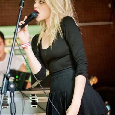 Sky Ferreira photo 26