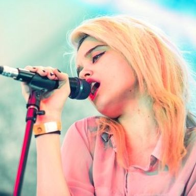 Sky Ferreira photo 33