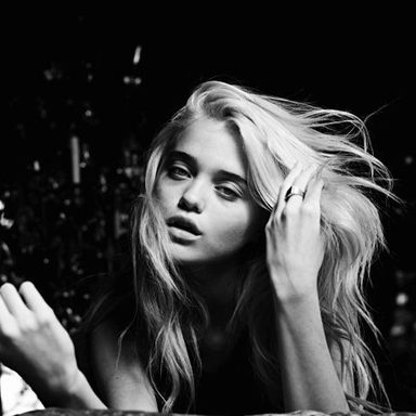 Sky Ferreira photo 40