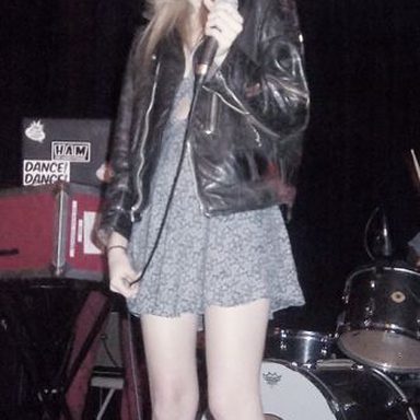 Sky Ferreira photo 38