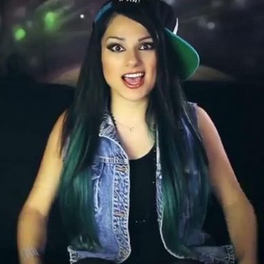 Snow Tha Product photo 15