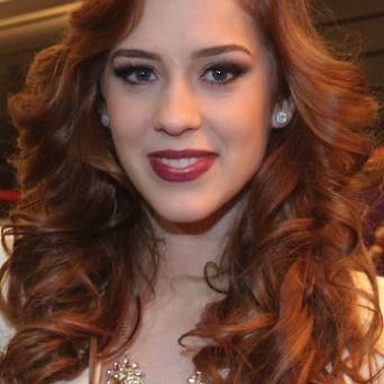 Sophia Abrahão photo 32