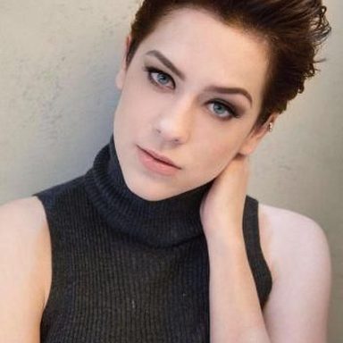 Sophia Abrahão photo 19