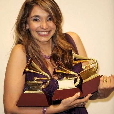 Soraya Moraes photo 22