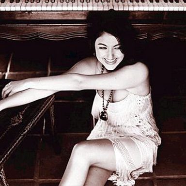 Stacie Orrico photo 29