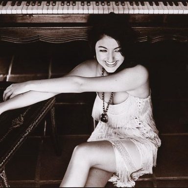 Stacie Orrico photo 12