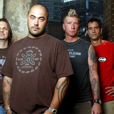 Staind photo 9