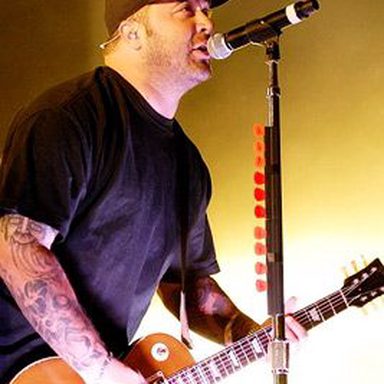 Staind photo 12