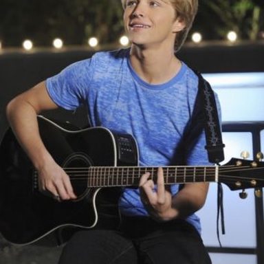 Sterling Knight photo 29