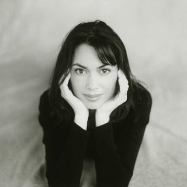 Susanna Hoffs photo 9