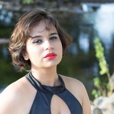 Suzi Mariana photo 11