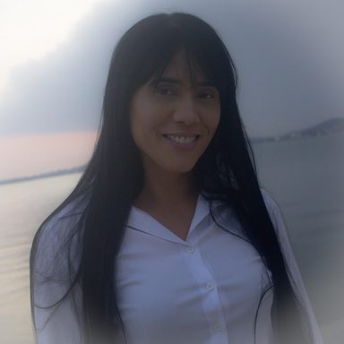 Suzy Santos