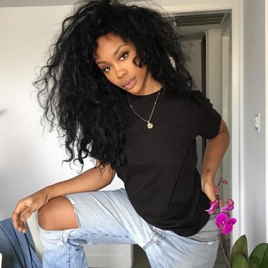 SZA photo 25