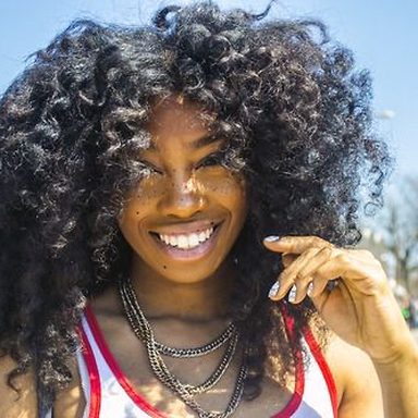 SZA photo 37