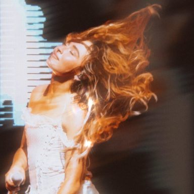 Sabrina Carpenter photo 812