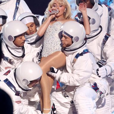 Sabrina Carpenter photo 21